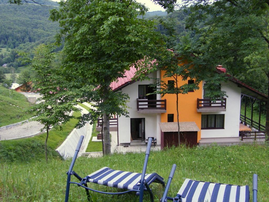 Pensiunea Poiana Verde Slănic Moldova Exterior foto