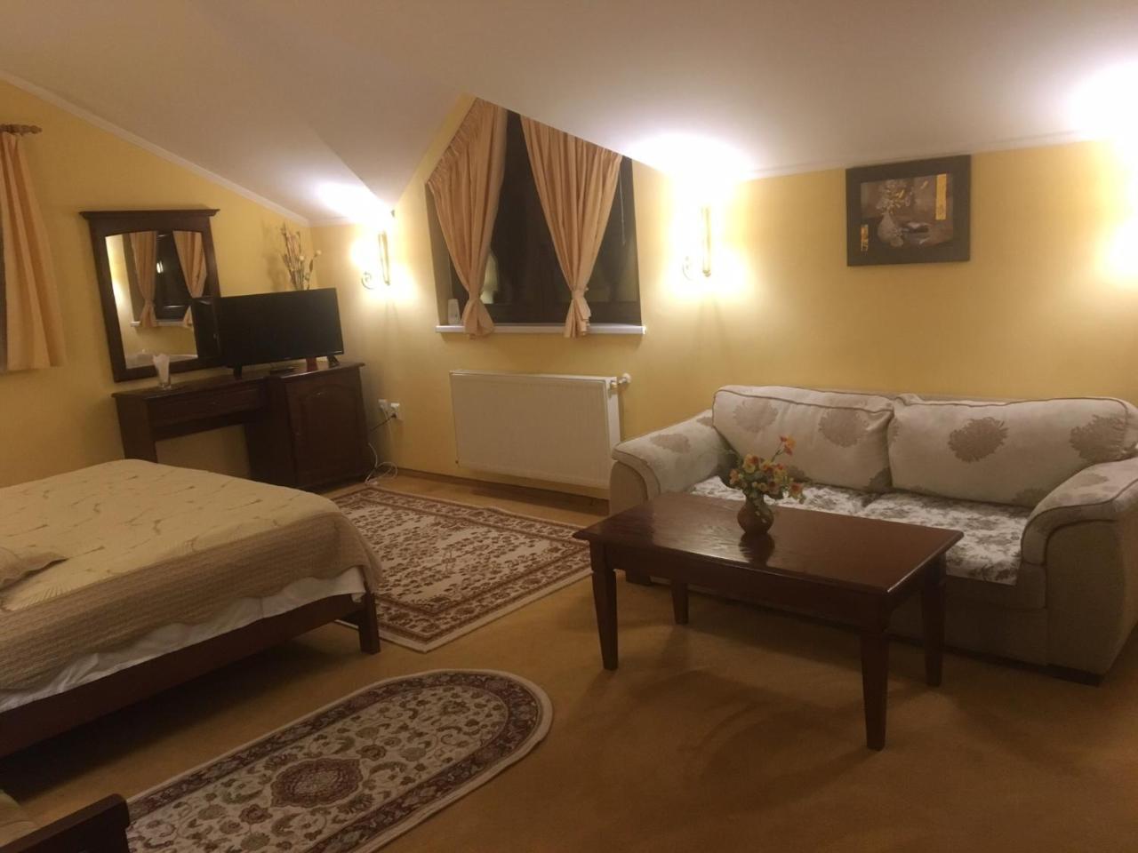 Pensiunea Poiana Verde Slănic Moldova Exterior foto